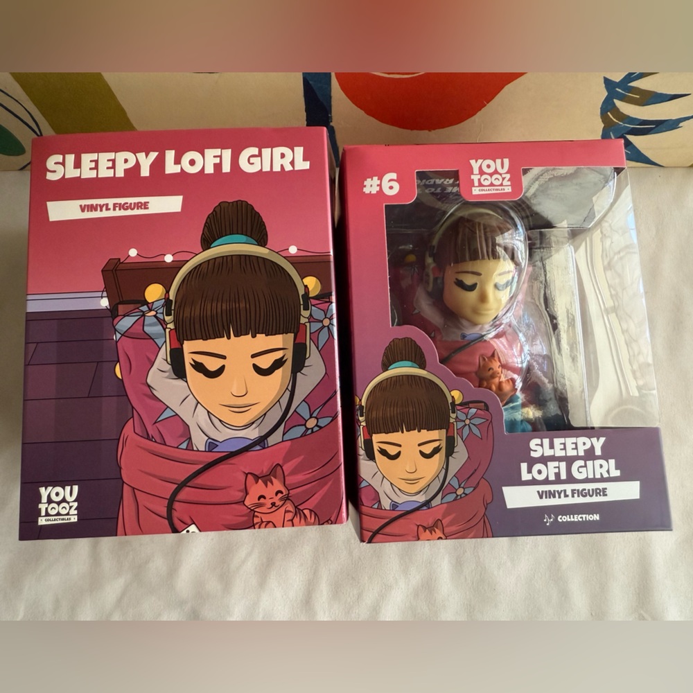 NIB Youtooz Music Collection Sleepy Lofi Girl Vinyl Figure #6
